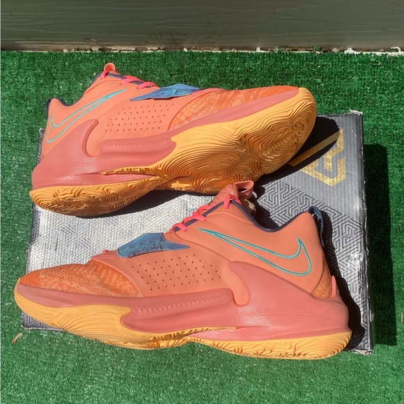 Size 11 - Nike Zoom Freak 3 “Stay Freaky” - Giannis - Picture 6 of 8